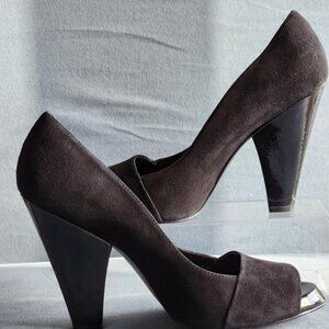 BCBG Paris Vintage Black Suede & Patent Leather Peep Toe Heels Heels. Size 9.